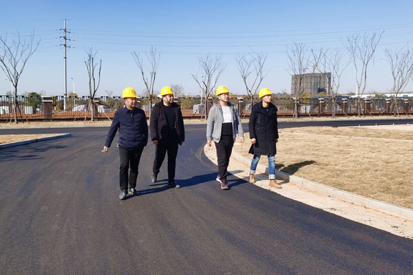 1609497008486523.jpg 南昌市政建設(shè)黨委副書記總經(jīng)理王海龍到進(jìn)賢縣基礎(chǔ)教育提升改造工程項目指導(dǎo)工作600400P3.jpg