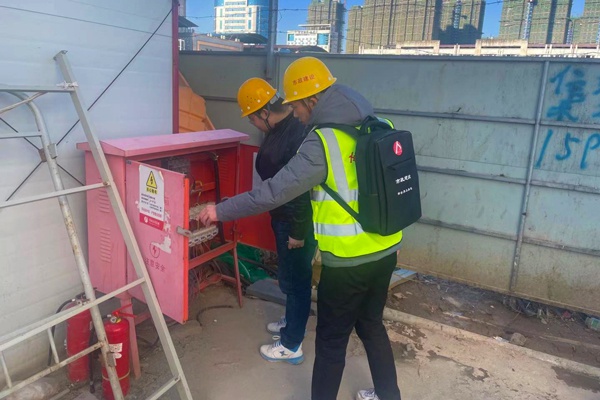 1610097703951713.jpg 南昌市政建設(shè)桃花南路安置房項目冬季施工安全專項檢查6004003.jpg