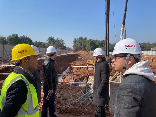 1610499688734420.jpg 南昌市政建設(shè)黨委副書記張世東湖南名門國際指導(dǎo)工作6003.jpg