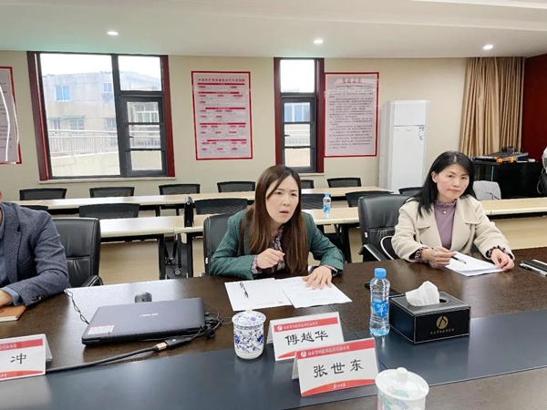 1617675108850749.jpg 南昌市政公用集團宣傳部傅越華指導(dǎo)報告文學創(chuàng)作6003.jpg