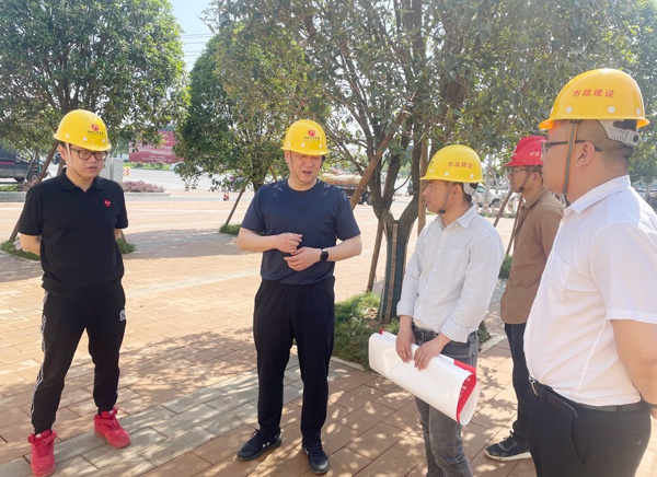 1620269802717180.jpg 徐旭前往洛陽(yáng)東路綜合改造工程開(kāi)展五一期間檢查慰問(wèn)工作6002.jpg