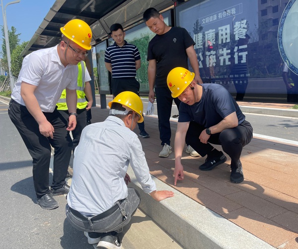 1620269813765945.jpg 徐旭前往洛陽(yáng)東路綜合改造工程開(kāi)展五一期間檢查慰問(wèn)工作6001.jpg