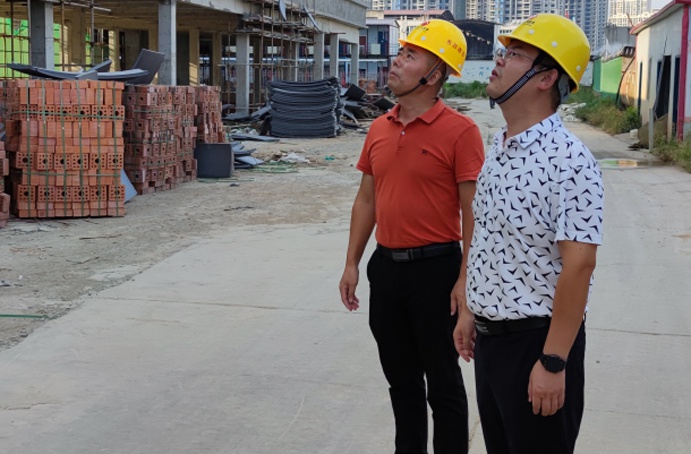 1632982348261104.jpg 付海華前往桃花南路安置房項目檢查指導(dǎo)6911.jpg