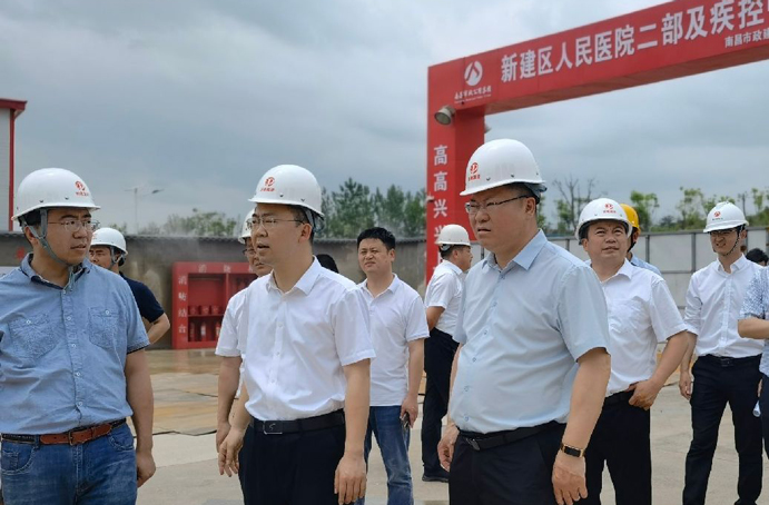 新建區(qū)委常委、常務(wù)副區(qū)長(zhǎng)賈中強(qiáng)到新建區(qū)職業(yè)技術(shù)學(xué)校新校區(qū)建設(shè)項(xiàng)目、新建區(qū)人民醫(yī)院二部及疾控中心項(xiàng)目調(diào)研
