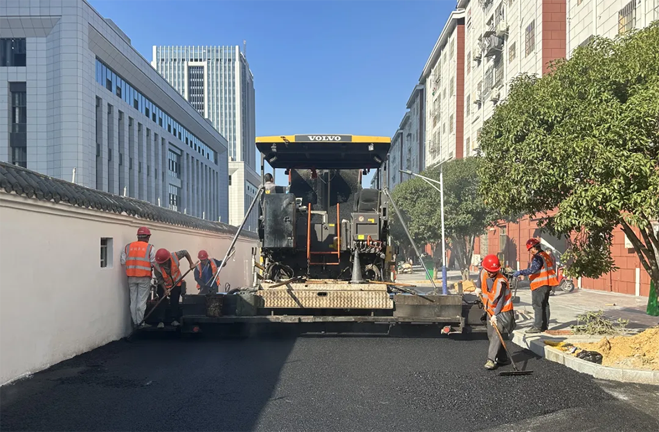 新建區(qū)老舊小區(qū)改造項(xiàng)目新進(jìn)展:老前進(jìn)花園小區(qū)煥然一新 新建區(qū)老舊小區(qū)改造項(xiàng)目新進(jìn)展:老前進(jìn)花園小區(qū)煥然一新